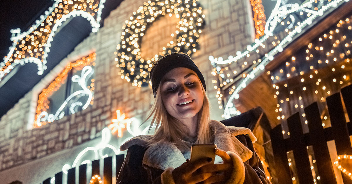 Tips for Using Strobe Lights in Christmas Decor