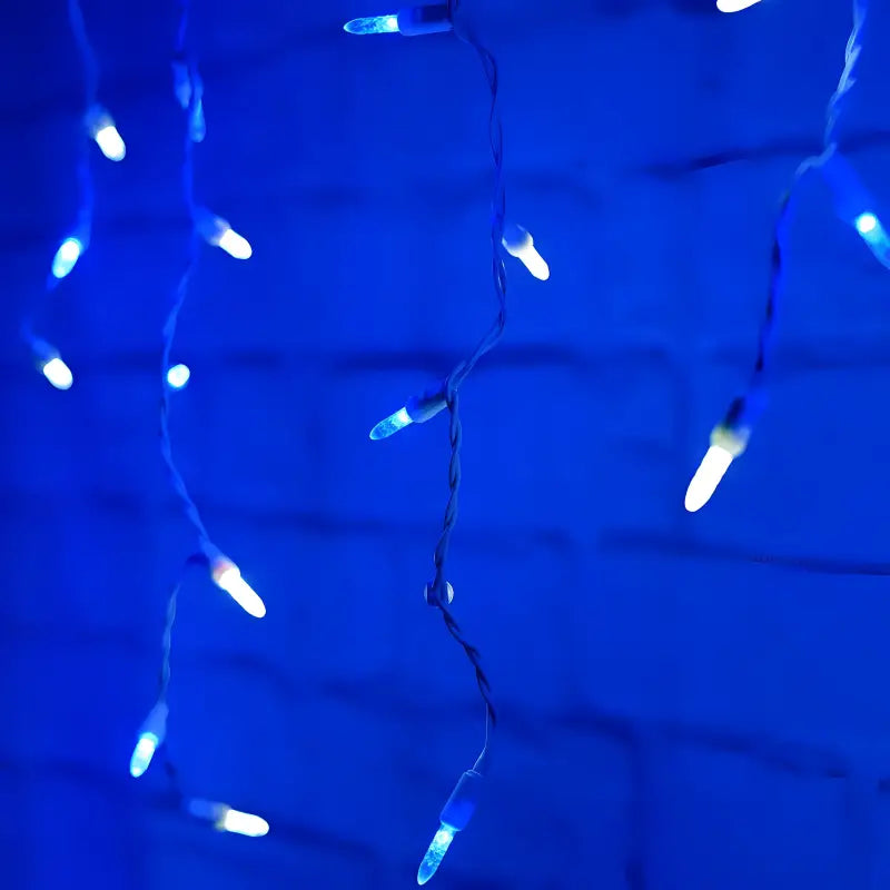 70 M5 Blue Cool White LED Icicle Lights - Christmas Lights