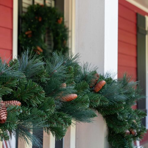 9' X 14" Mixed Noble Garland, Unlit