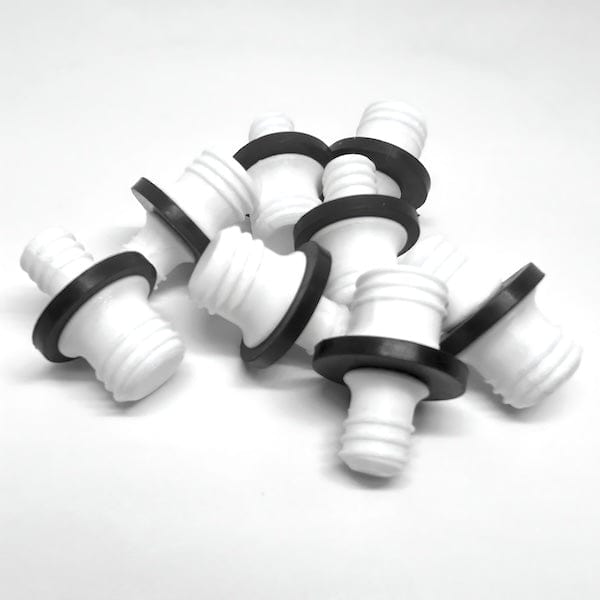 Socket Stuffer Screw In Socket Covers Seals for Empty C7 and C9 Sockets White Pack of 25 - Christmas Light Installation