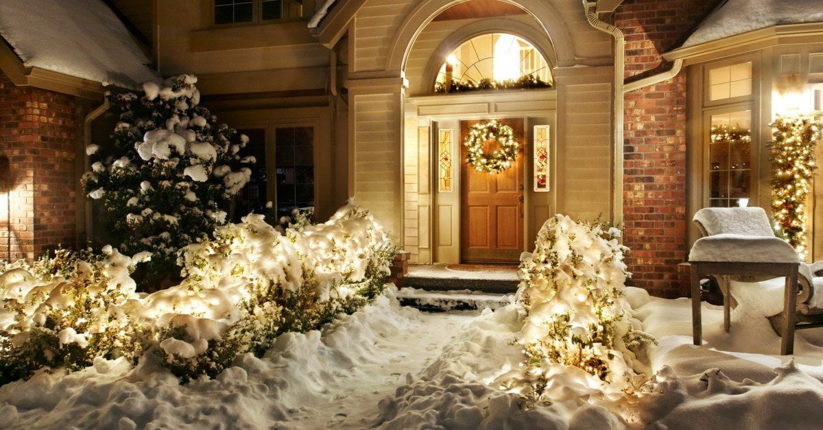 10 Christmas Decorations to Make Your House Shine This Year
