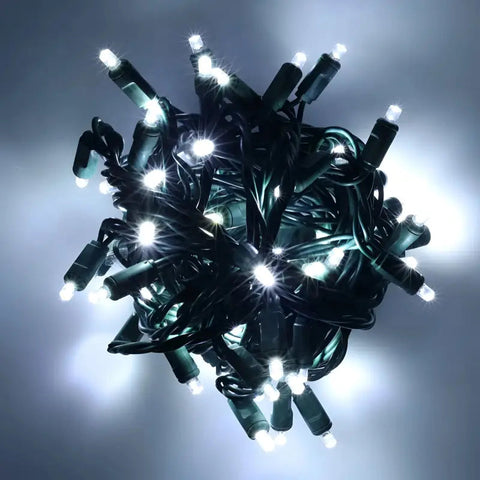 25 5mm Cool White SuperSpark® LED Strobe Christmas Lights 15’’ Spacing Green Wire - Christmas Lights