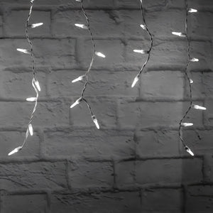 M5 LED Smooth Fade Cool White LED Icicle Lights, DreamSpark, 70 Bulbs, 7.5ft Long, White Wire