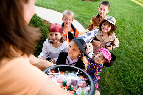 Tips You Should Know Before Hanging Your Halloween Decorations