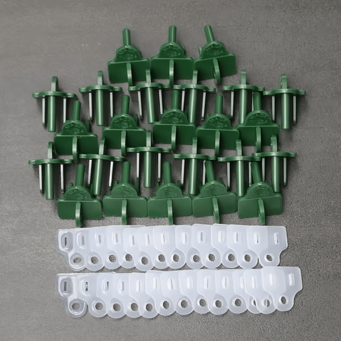 Weatherproof Electrical Plug Extension Cord Gaskets and Green Covers 25 Pack - Christmas Light Installation Accessories