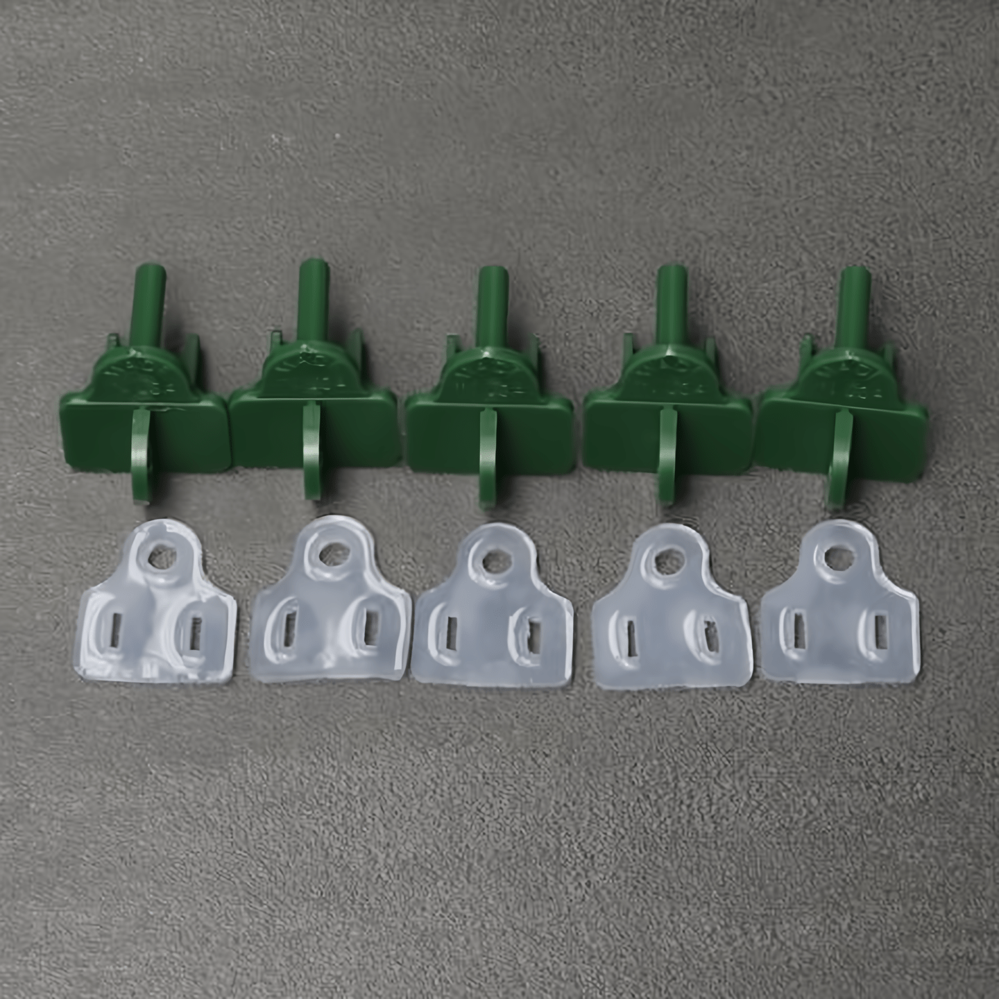 Weatherproof Electrical Plug Extension Cord Gaskets and Green Covers 5 Pack - Christmas Light Installation Accessories