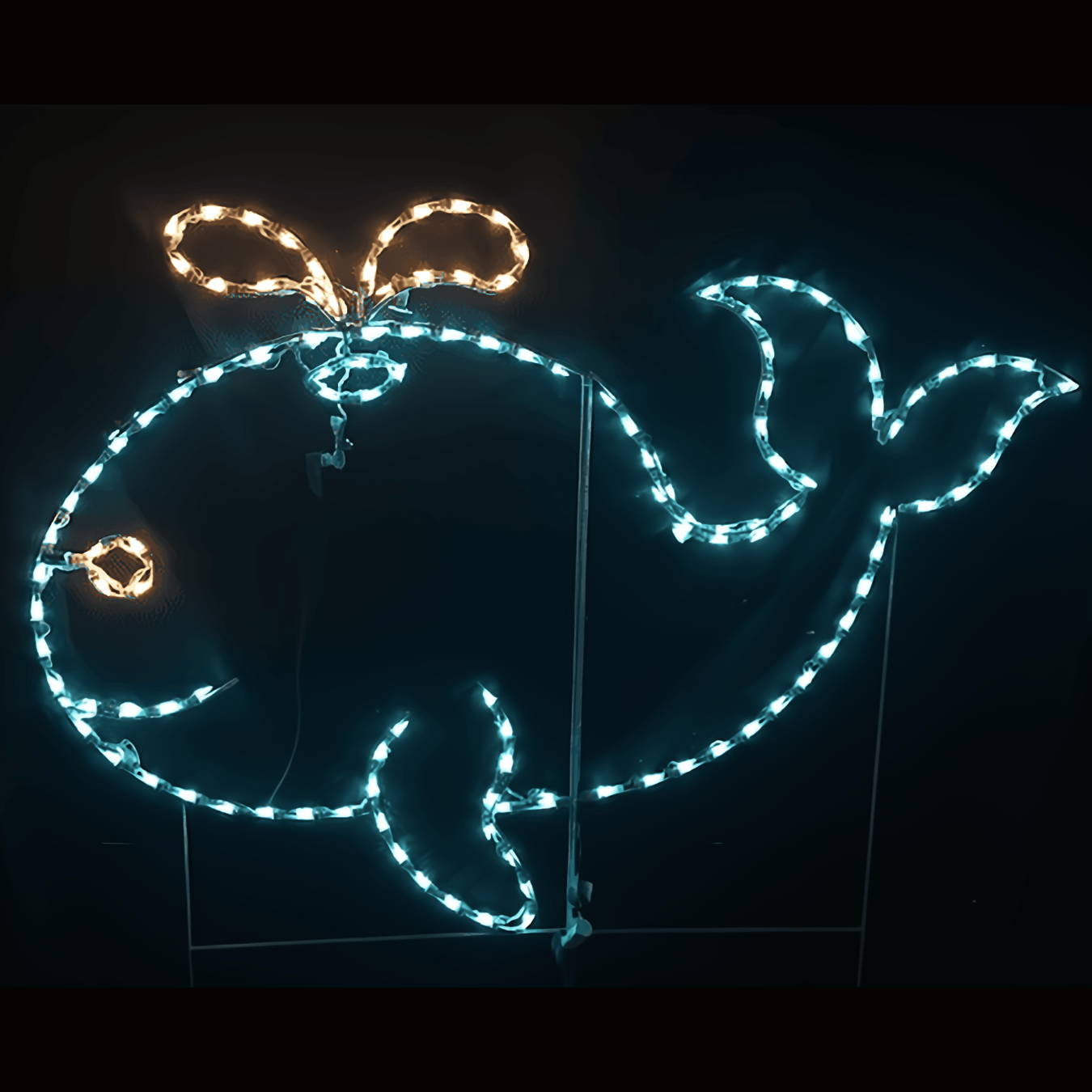 Whale with Animated Blow - The Christmas Light Emporium